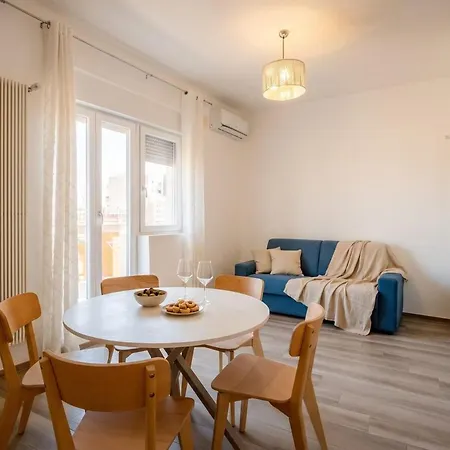 Apartament Oberdan Sky *